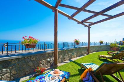 La Mela Blu - image 11