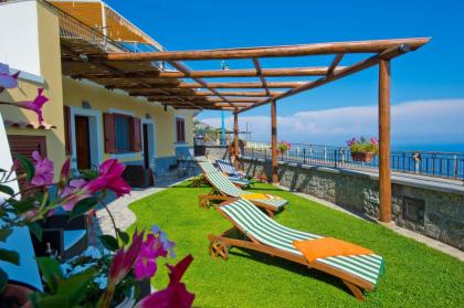 La Mela Blu - image 16