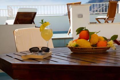 Infinity Sea View House - image 15