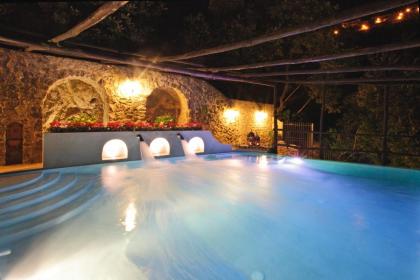 Villa Alba d'Oro - Historic Luxury Villa - image 3