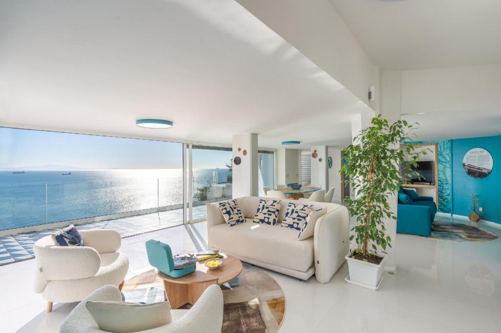 Laguna Blu - main image