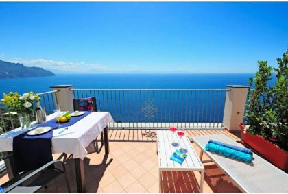Amalfi Blu Retreat - image 14