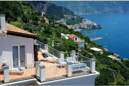 Amalfi Blu Retreat - image 15