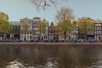 The Pavilions Amsterdam The Toren - image 1