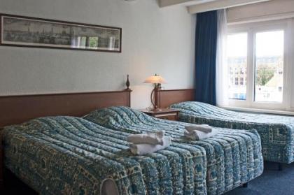 Hotel Prins Hendrik - image 12