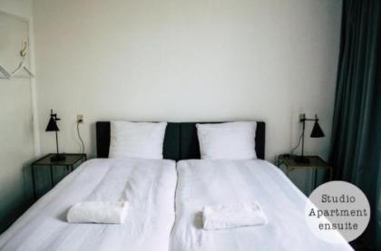 Rembrandt Square Hotel - image 20