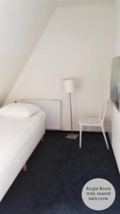 Rembrandt Square Hotel - image 6