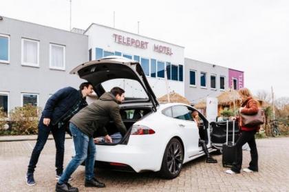 Amsterdam Teleport Hotel - image 17