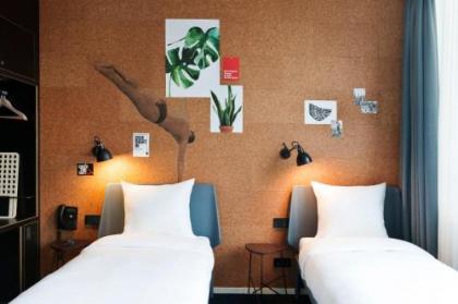 Conscious Hotel The Tire Station - image 15
