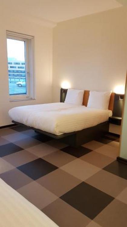 easyHotel Amsterdam Arena Boulevard - image 17