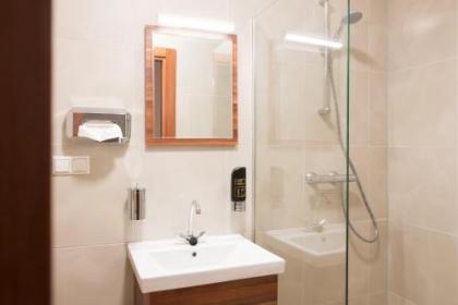 Hotel King's Court - image 18