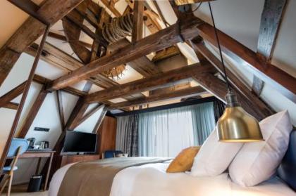 The Hendrick's Hotel - image 8