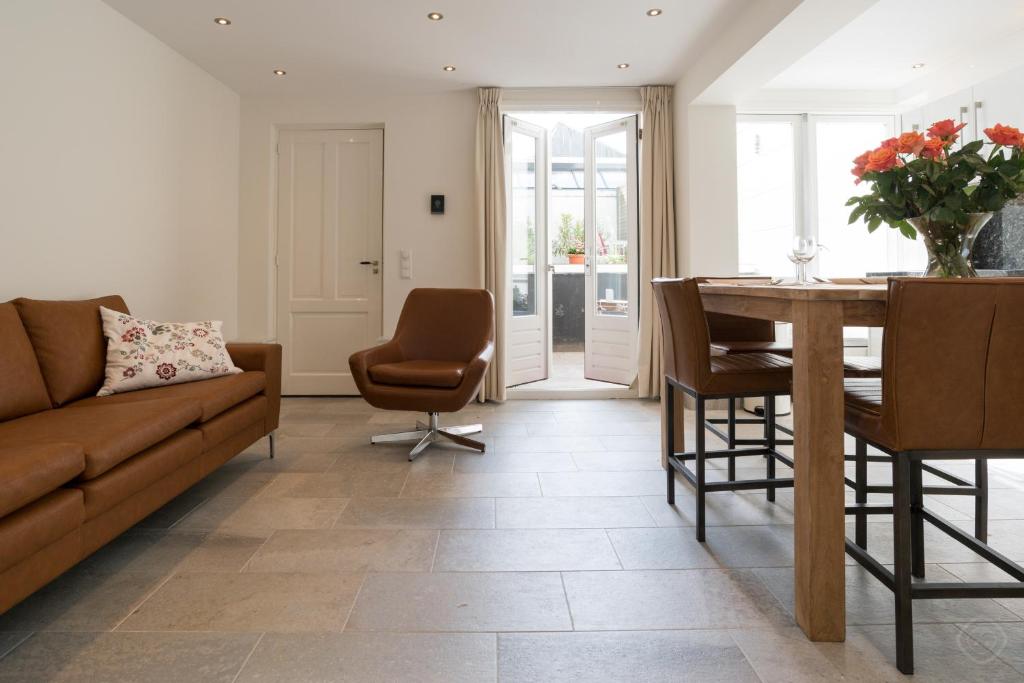 Artis Plantage Apartment - main image