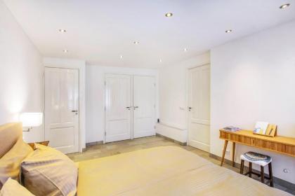 Artis Plantage Apartment - image 18