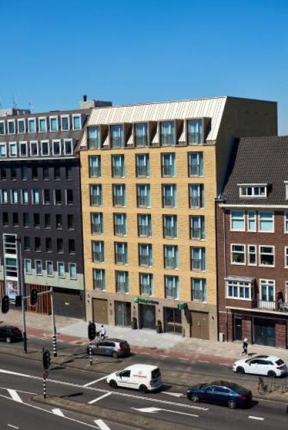 Holiday Inn Express Amsterdam - City Hall - image 1
