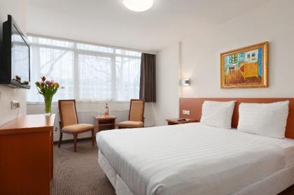 XO Hotels Infinity - image 4