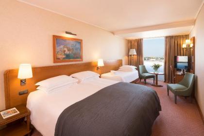 President Hotel - image 5