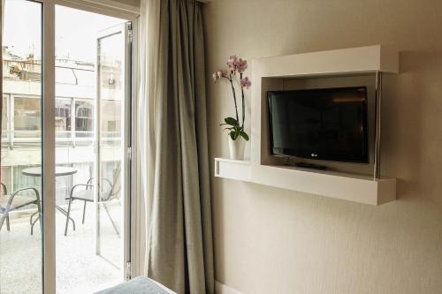 Athens Cypria Hotel - image 6