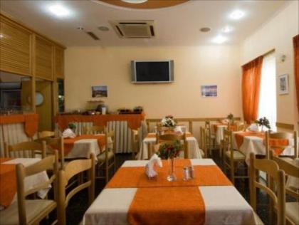 Carolina Hotel - image 15