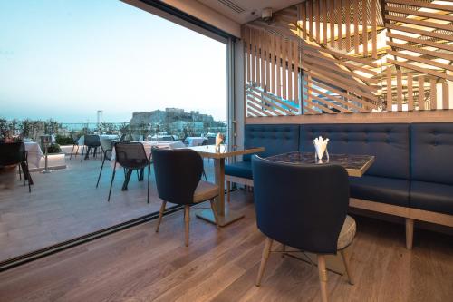 Electra Hotel Athens - image 2
