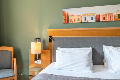 Plaka Hotel - image 13