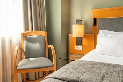 Plaka Hotel - image 14