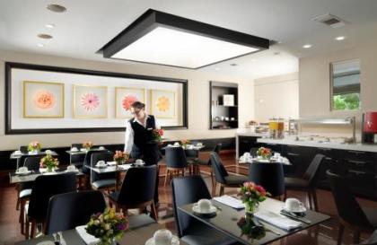 Holiday Suites - image 14