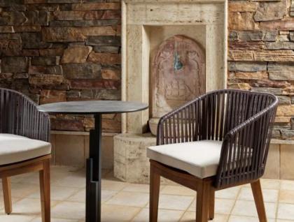 Holiday Suites - image 15