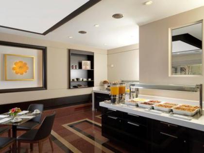 Holiday Suites - image 17