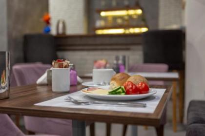 Pan Hotel - image 11