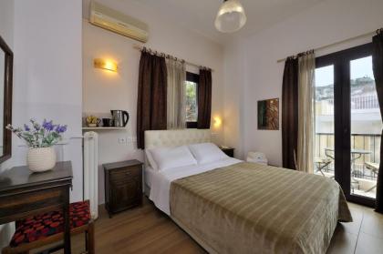 Dryades & Orion Hotel - image 10