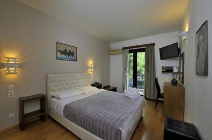 Dryades & Orion Hotel - image 12