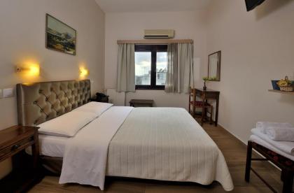 Dryades & Orion Hotel - image 13