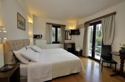 Dryades & Orion Hotel - image 17