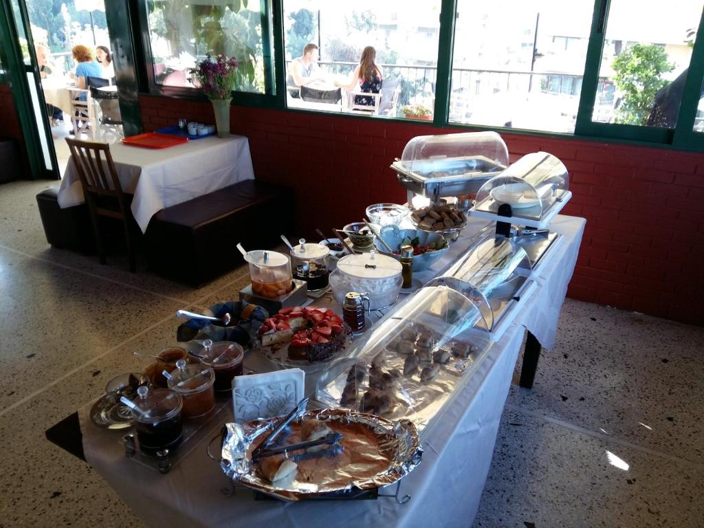 Dryades & Orion Hotel - image 6