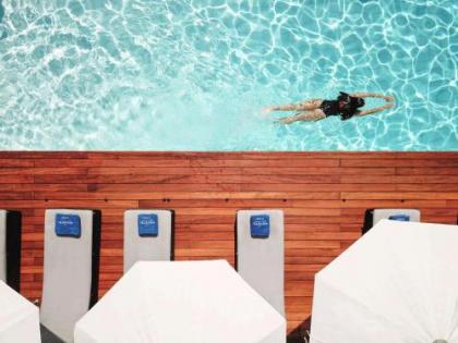 Novotel Athenes - image 1