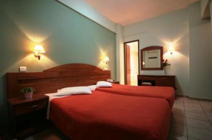 Vienna Hotel - image 12