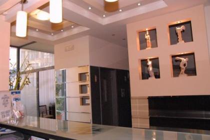 Vienna Hotel - image 9