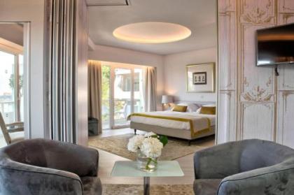 St. George Lycabettus Hotel - image 6