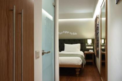 Titania Hotel - image 14