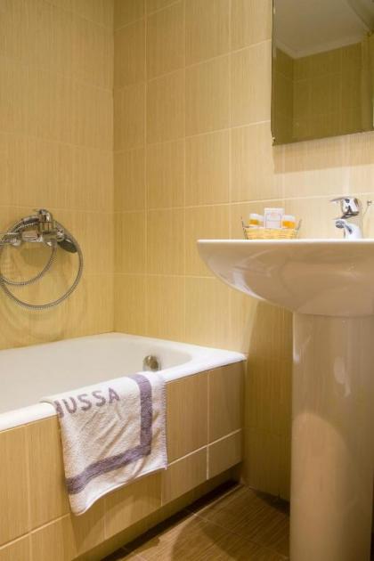 Arethusa Hotel - image 12