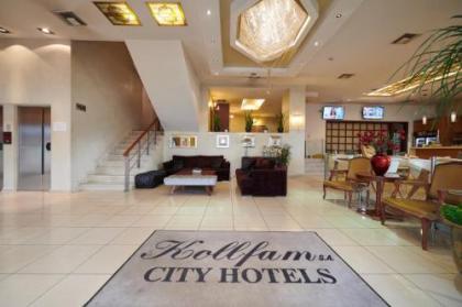 Crystal City Hotel - image 12