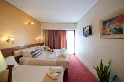 Crystal City Hotel - image 19