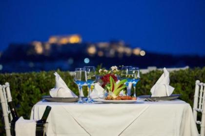 Crystal City Hotel - image 5