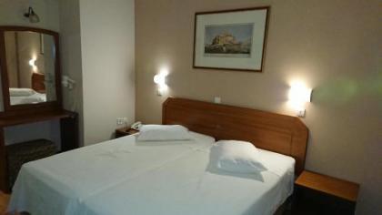 Economy Hotel - image 11