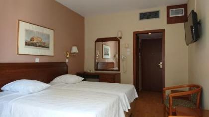 Economy Hotel - image 2