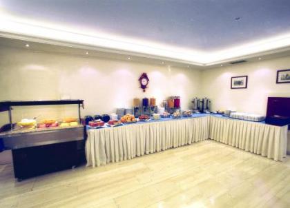 Economy Hotel - image 20