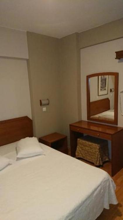 Economy Hotel - image 4