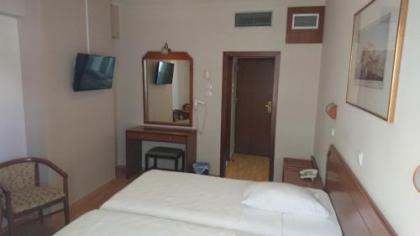 Economy Hotel - image 5