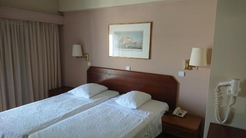 Economy Hotel - image 7